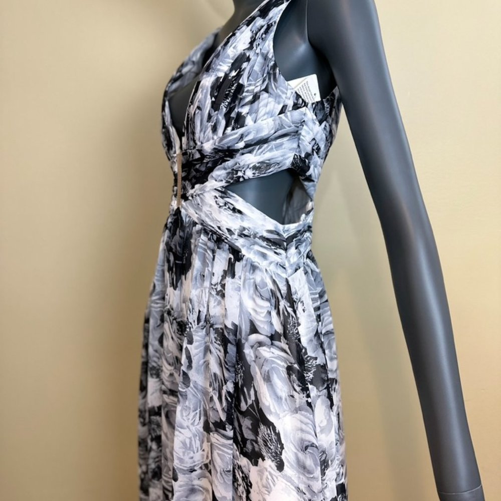 AIDAN by AIDAN MATTOX FLORAL DOUBLE V GOWN - Picture 7 of 11